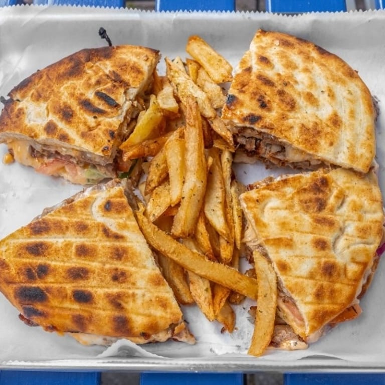 Takeout: Greek and Mediterranean Delights